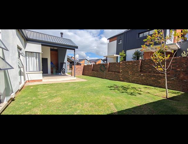 3 BEDROOM FREEHOLD FOR SALE IN ZANDSPRUIT